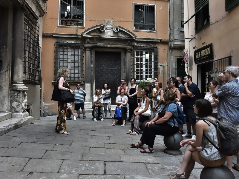 La Genova di Faber. Passeggiata a tema musicale nella Città Vecchia sulle orme di Fabrizio De André 