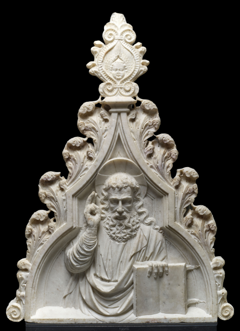 Cuspide con Eterno benedicente, XV secolo (ph. Simone Lezzi)