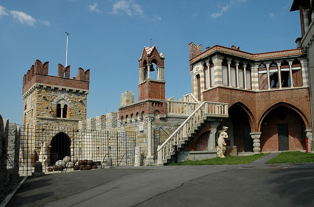 CASTELLO D'ALBERTIS 